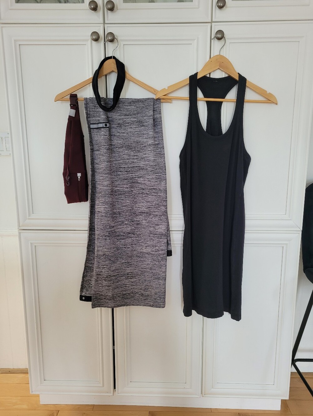 4x LULULEMON PIECES DRESS VYNASSA SCARF,MONEY BELT,HEADBAND